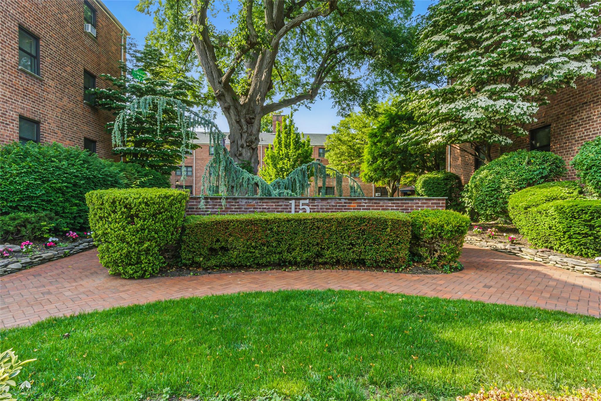 15 Beach Road # 1P, Great Neck, NY 11023