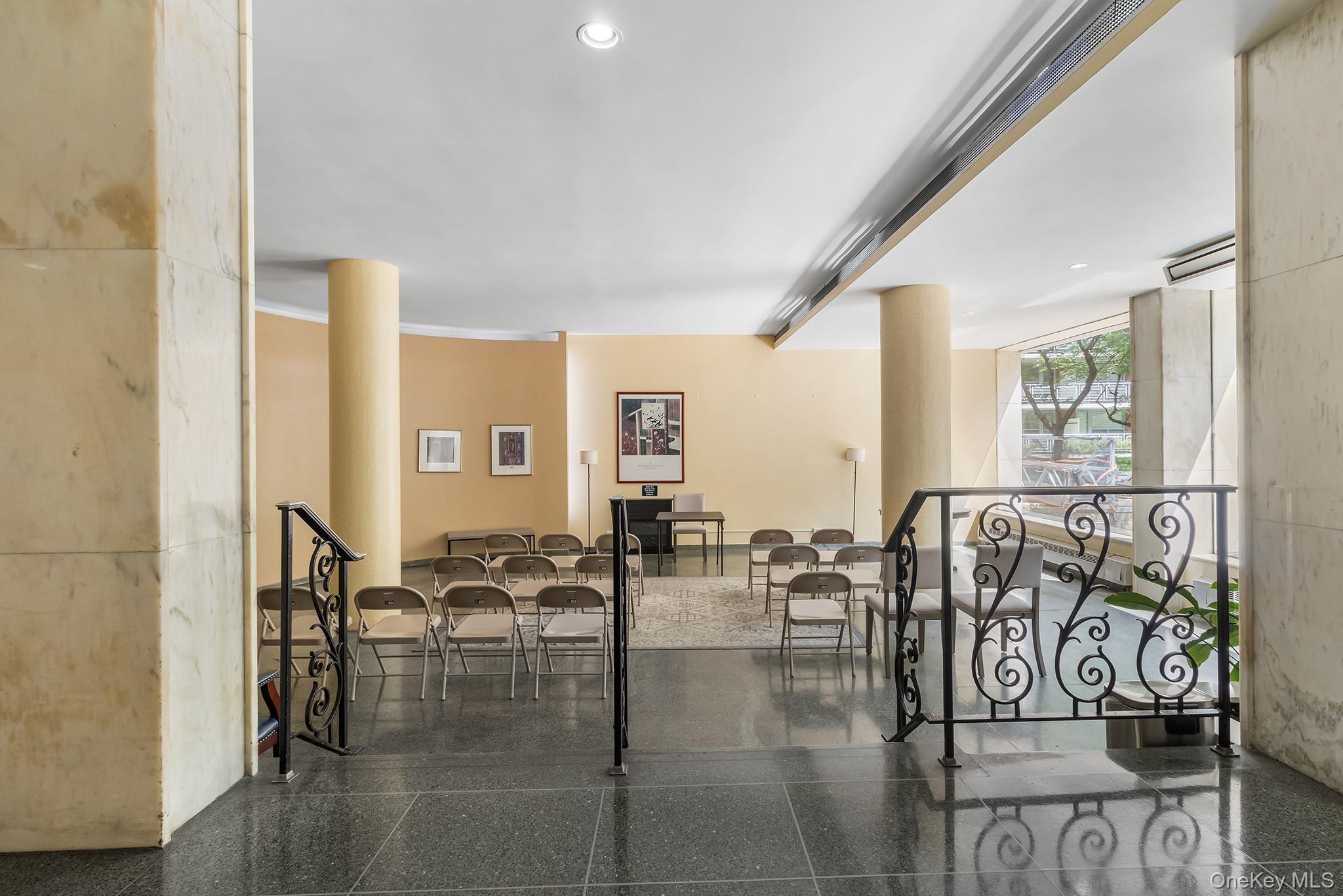 61-15 97th Street # 8M, Rego Park, NY 11374