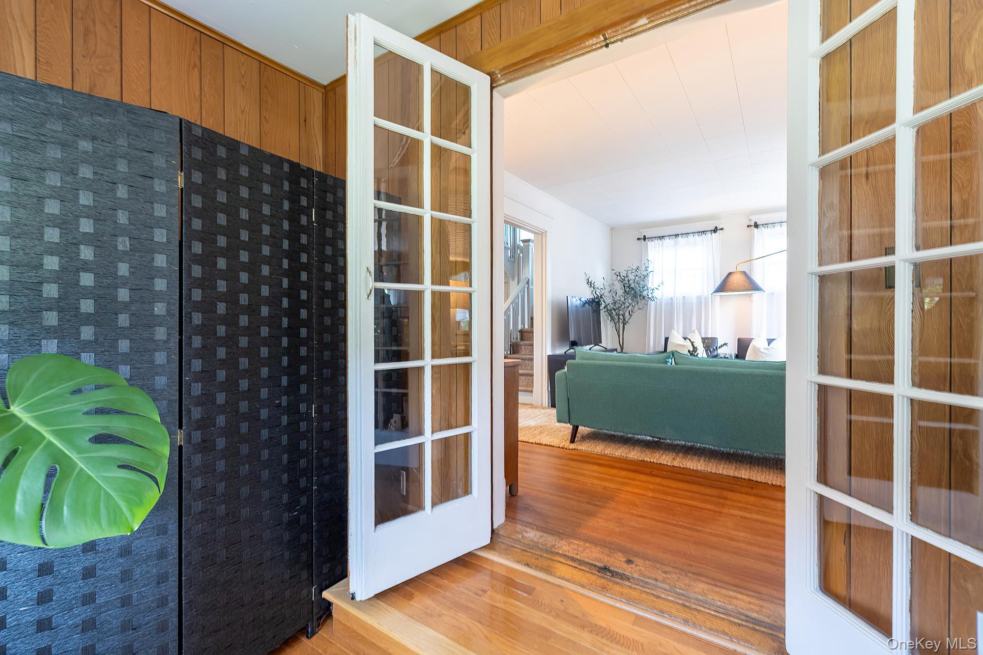 25 Midland Avenue, White Plains, NY 10606