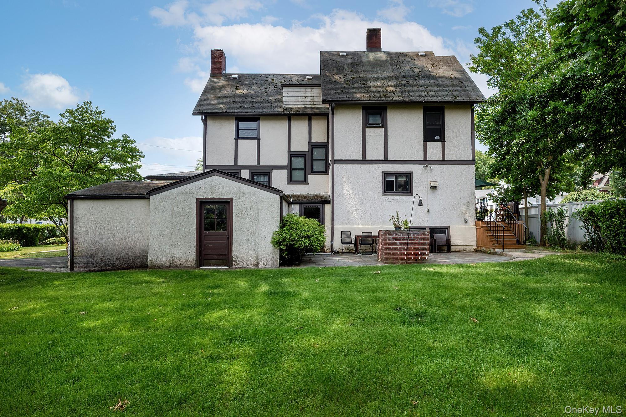 25 Midland Avenue, White Plains, NY 10606