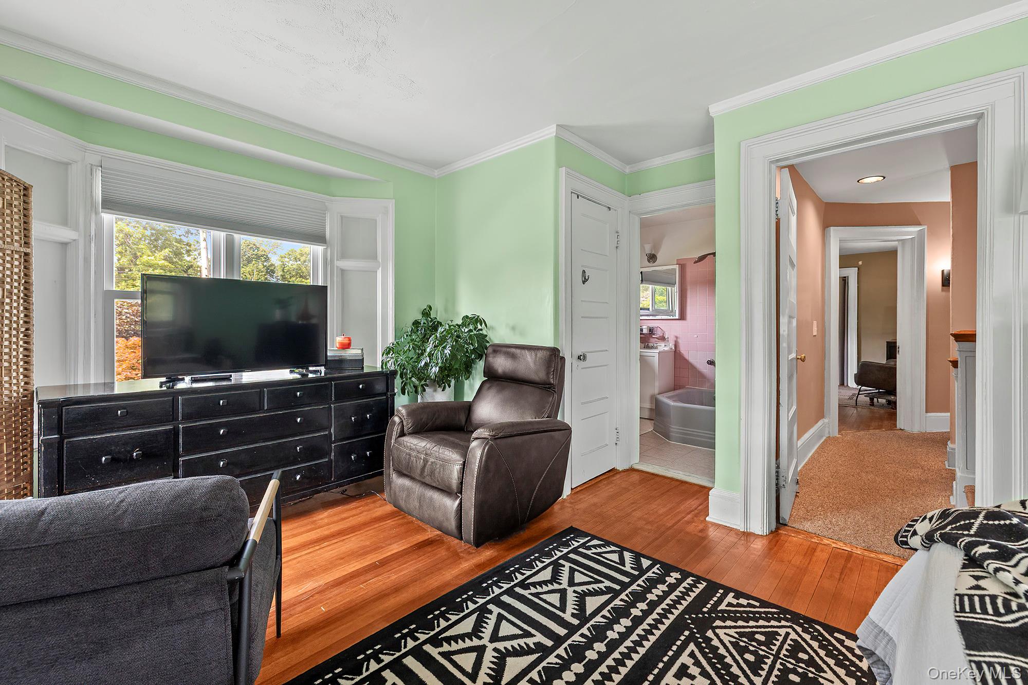 25 Midland Avenue, White Plains, NY 10606