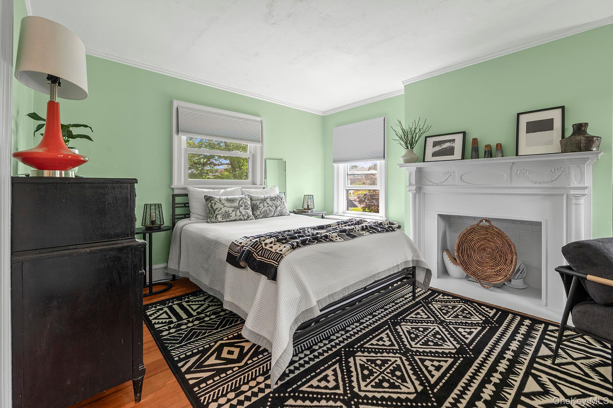 25 Midland Avenue, White Plains, NY 10606