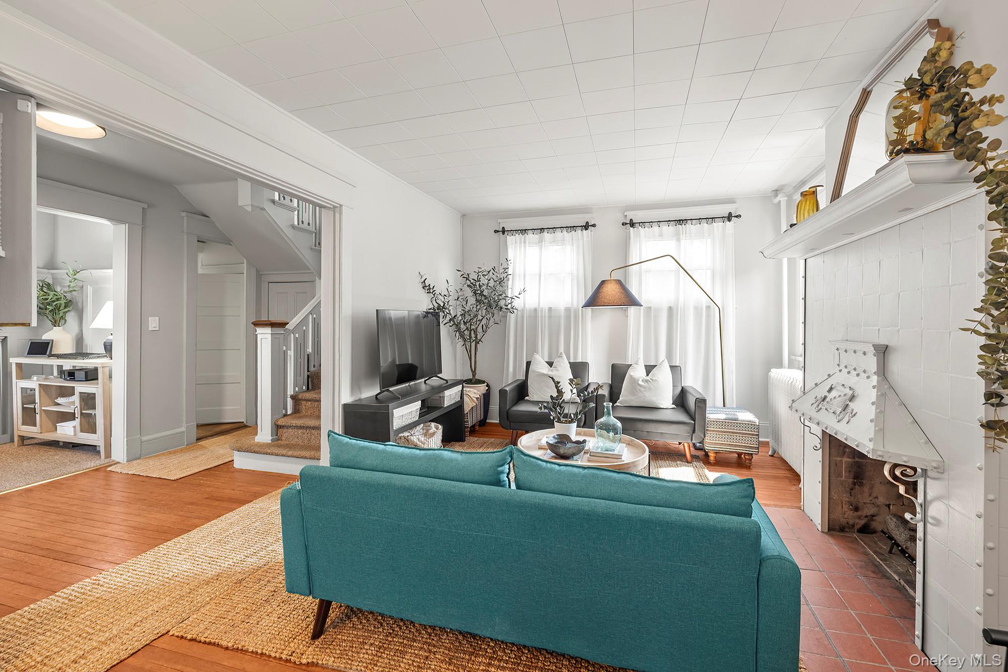 25 Midland Avenue, White Plains, NY 10606