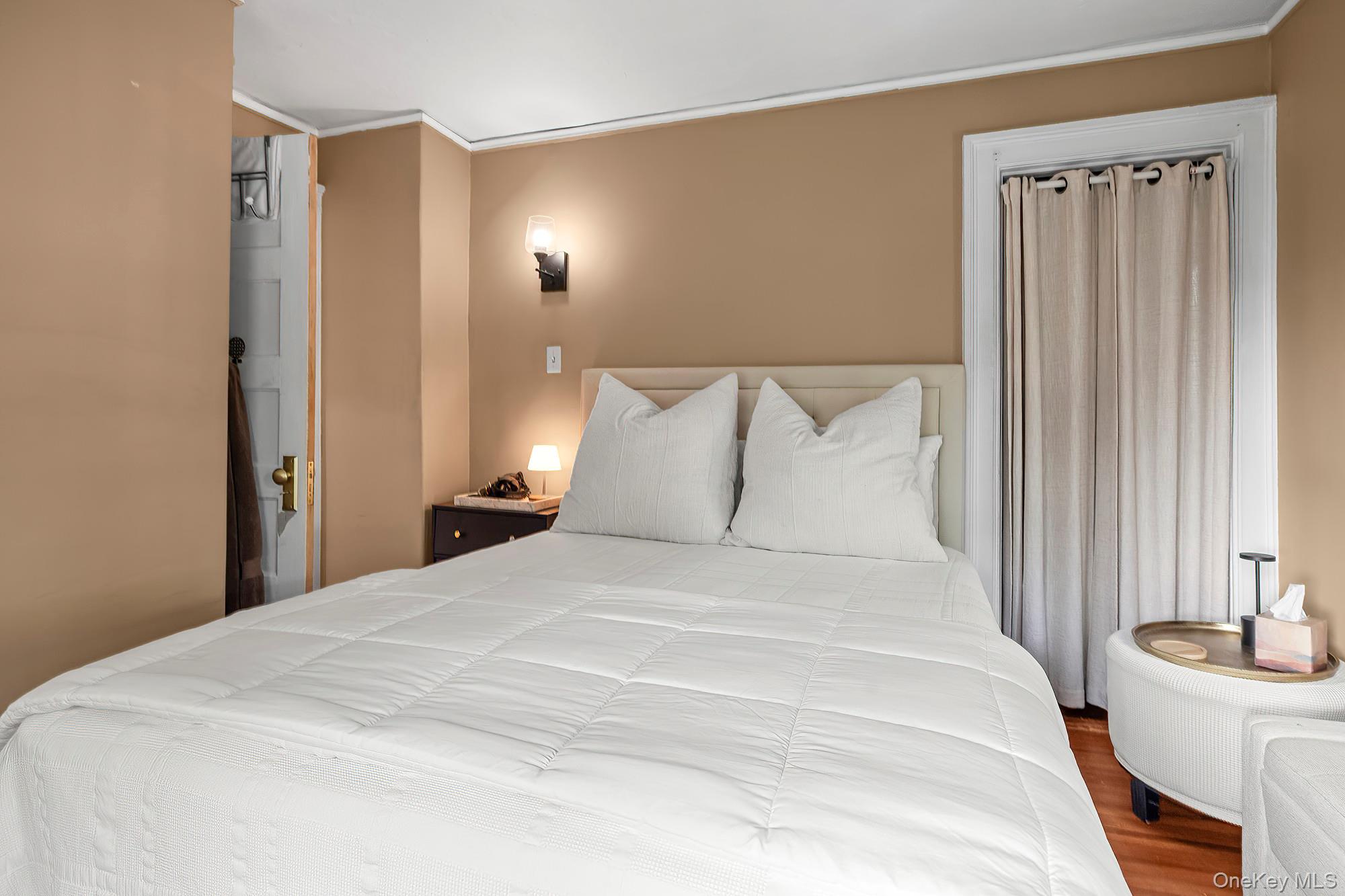 25 Midland Avenue, White Plains, NY 10606