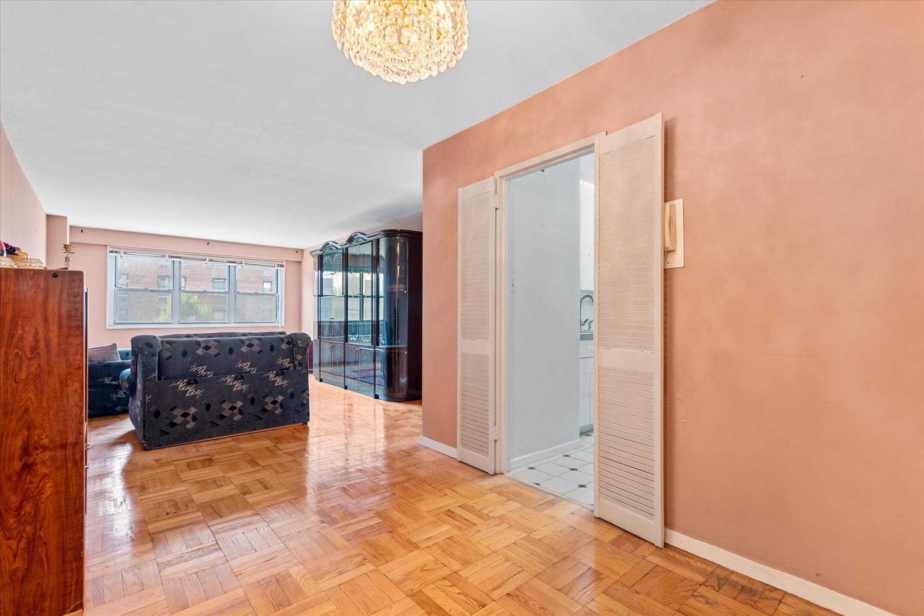 102-30 66th Road # 4B, Forest Hills, NY 11375