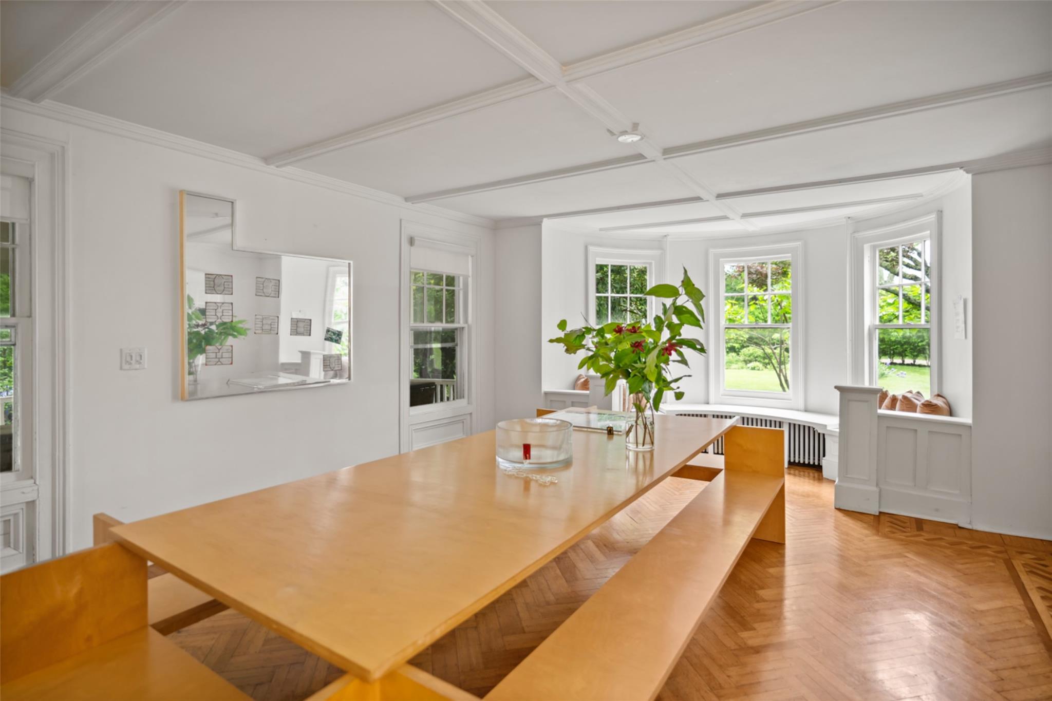 1200 Indian Neck Lane, Peconic, NY 11958