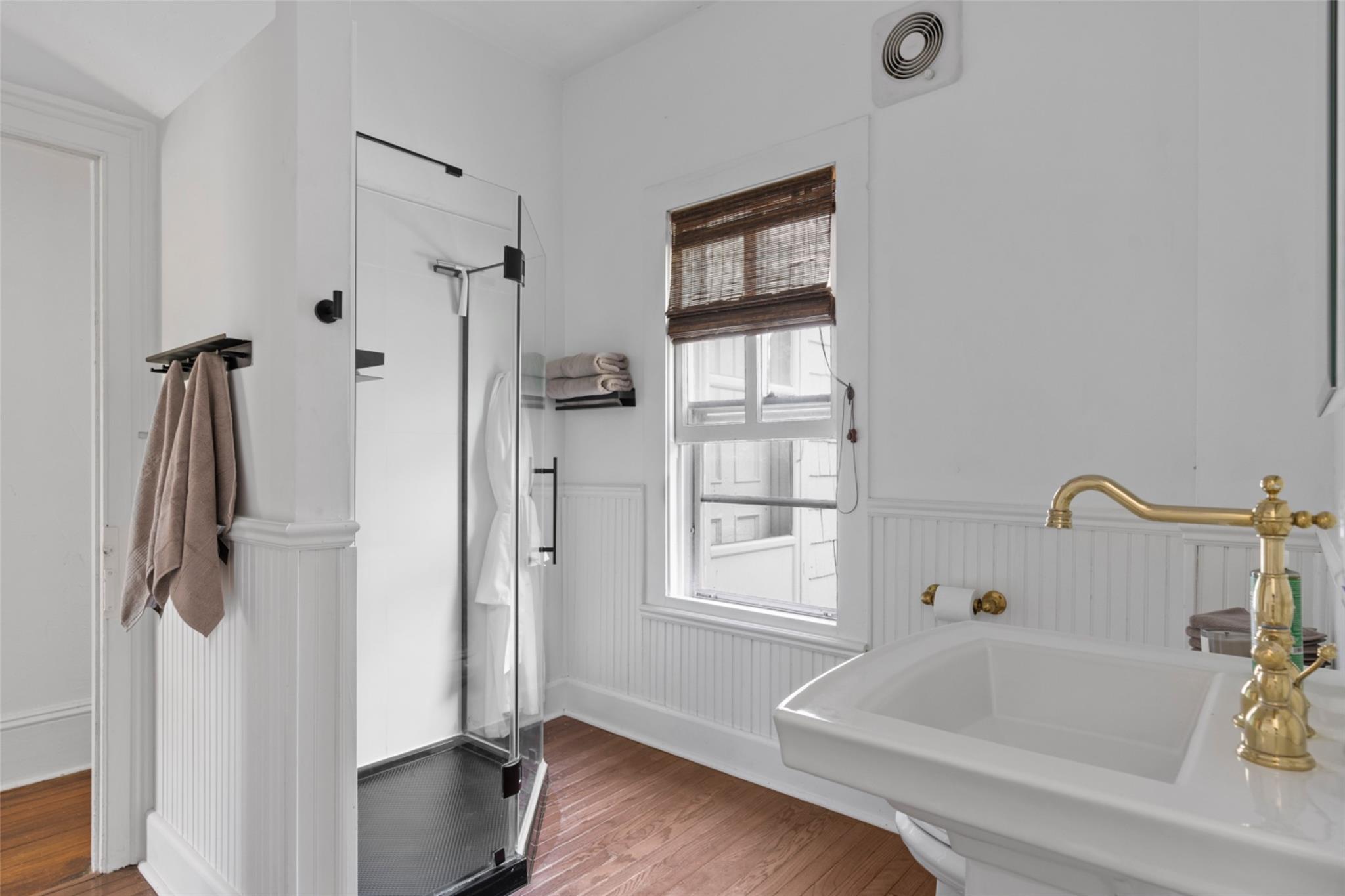 1200 Indian Neck Lane, Peconic, NY 11958