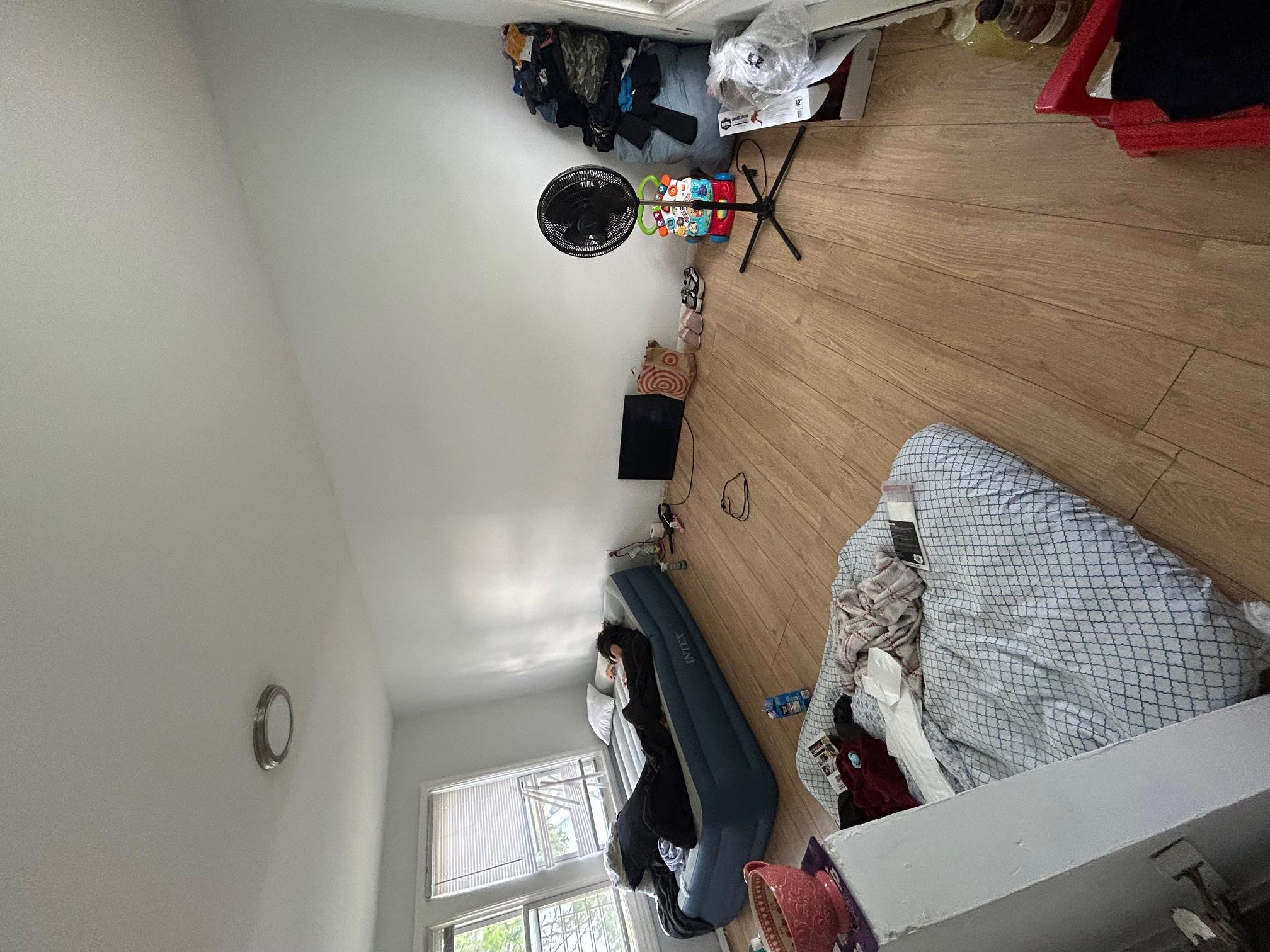 44 Chapman Place, Bay Shore, NY 11706