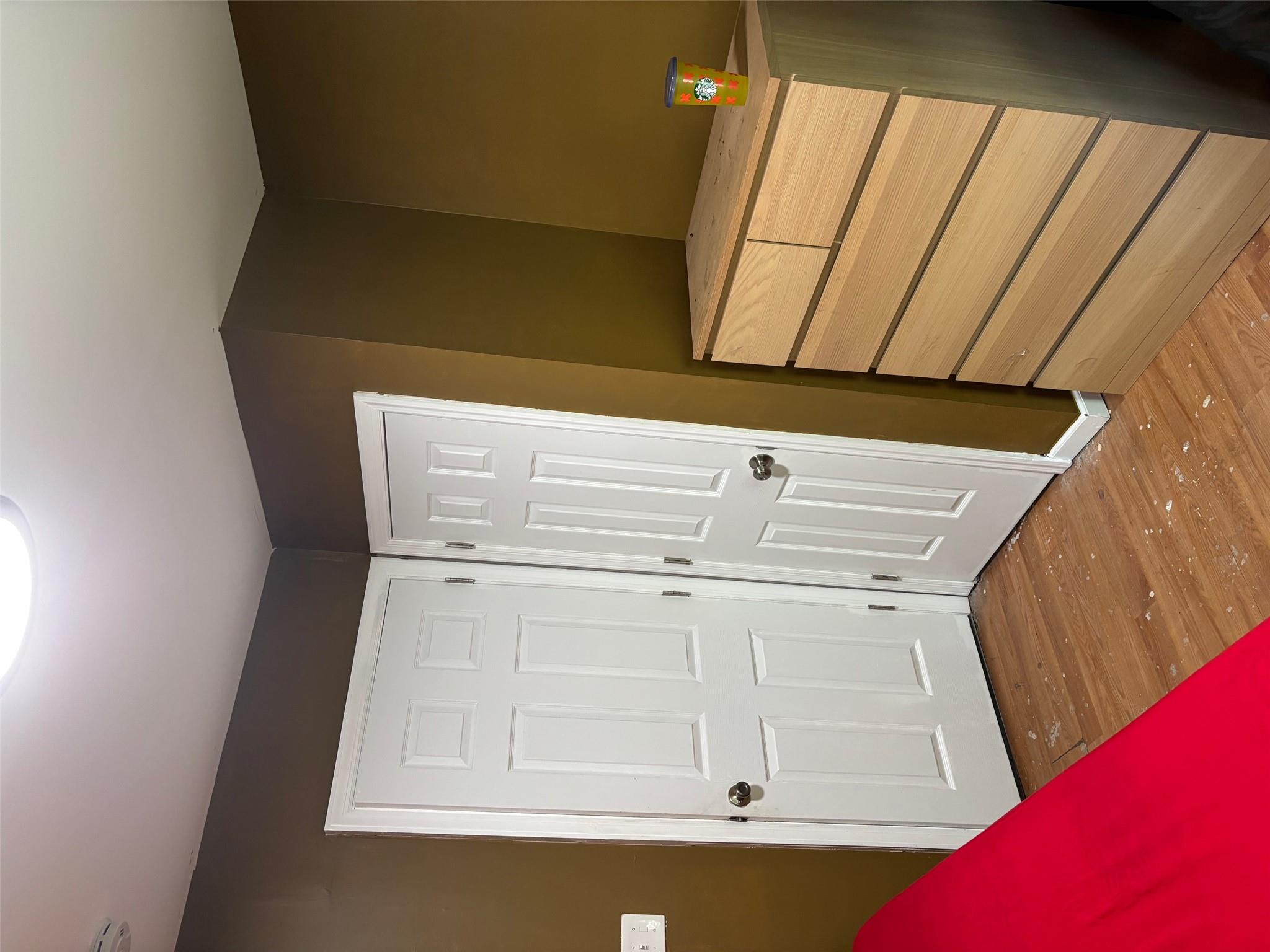 44 Chapman Place, Bay Shore, NY 11706