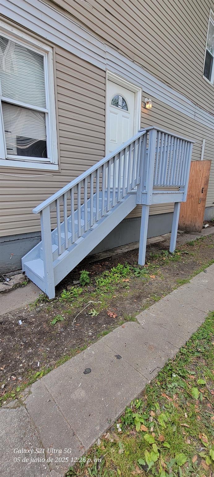 44 Chapman Place, Bay Shore, NY 11706