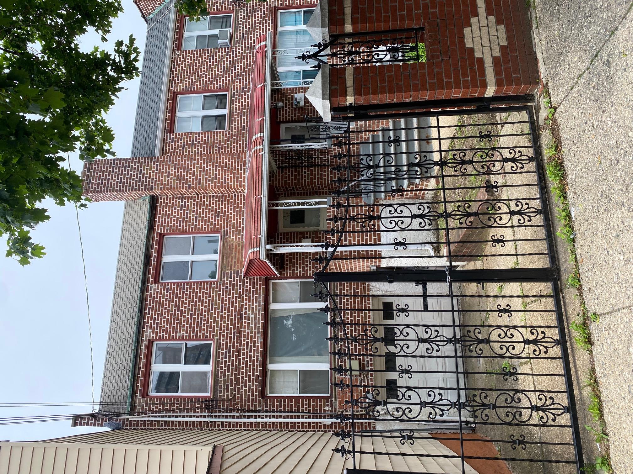 644 Autumn Avenue, Brooklyn, NY 11208