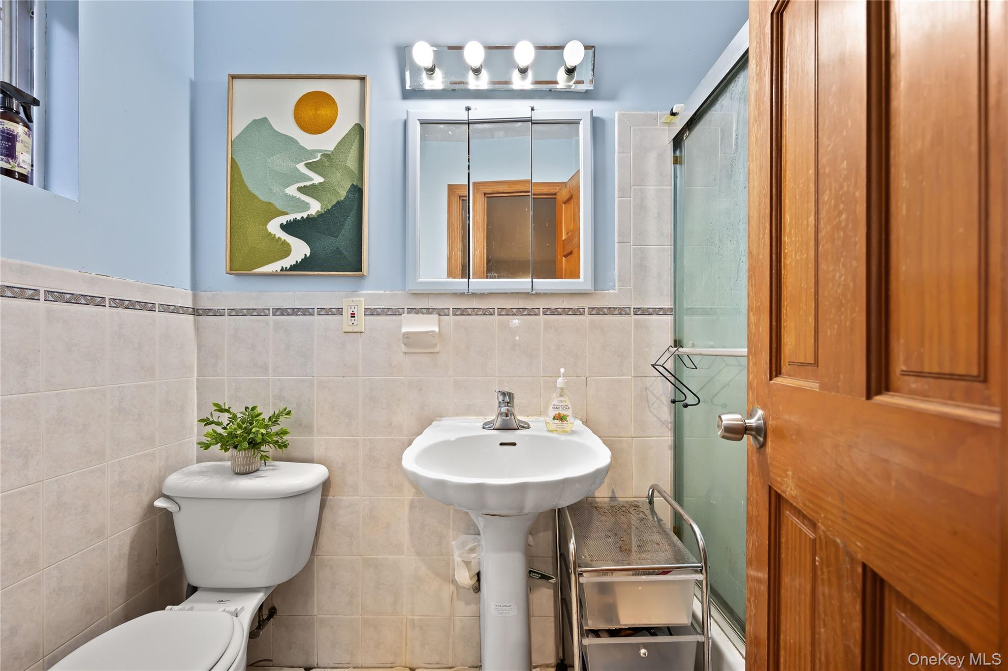 41-20 Elbertson Street, Elmhurst, NY 11373