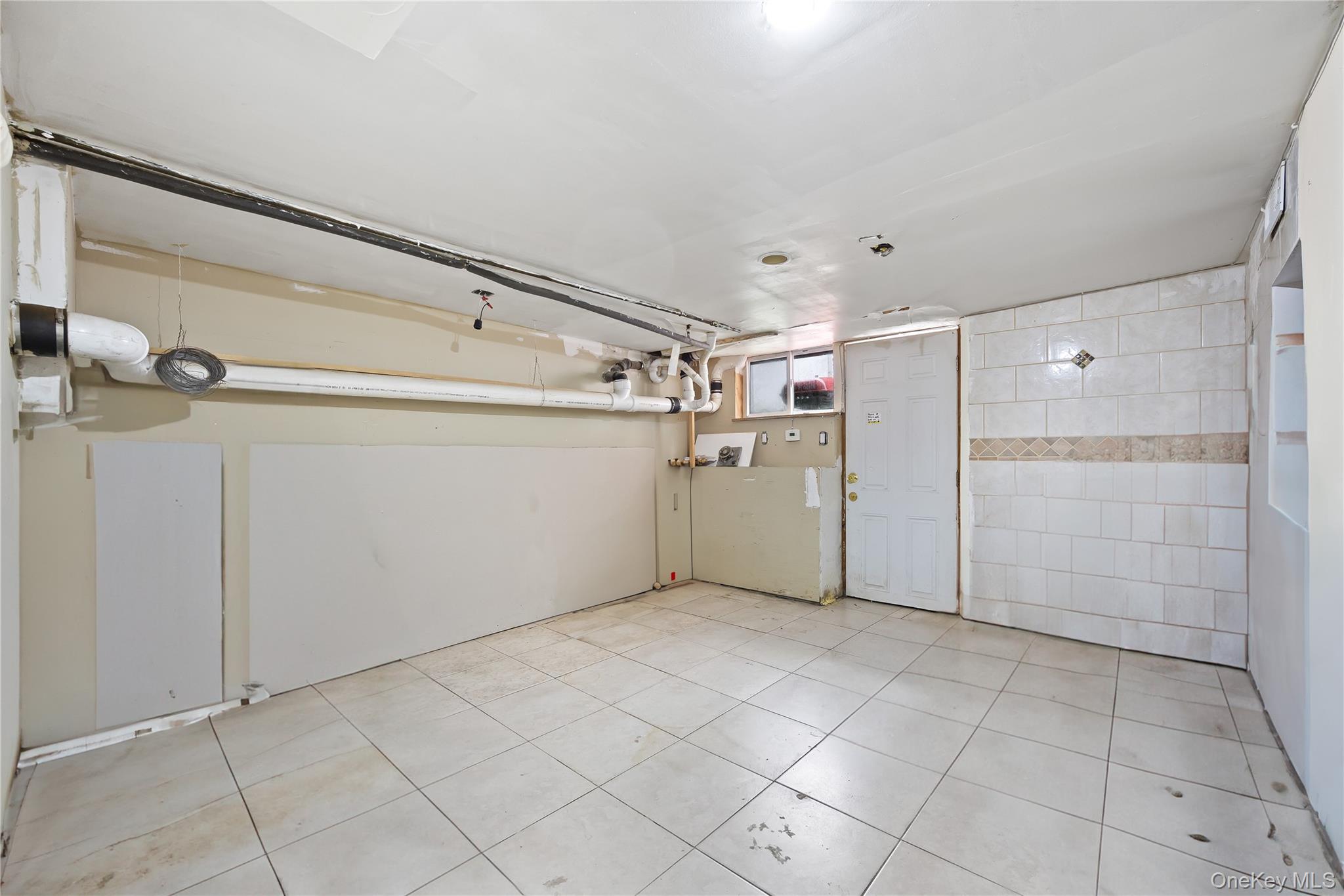 41-20 Elbertson Street, Elmhurst, NY 11373