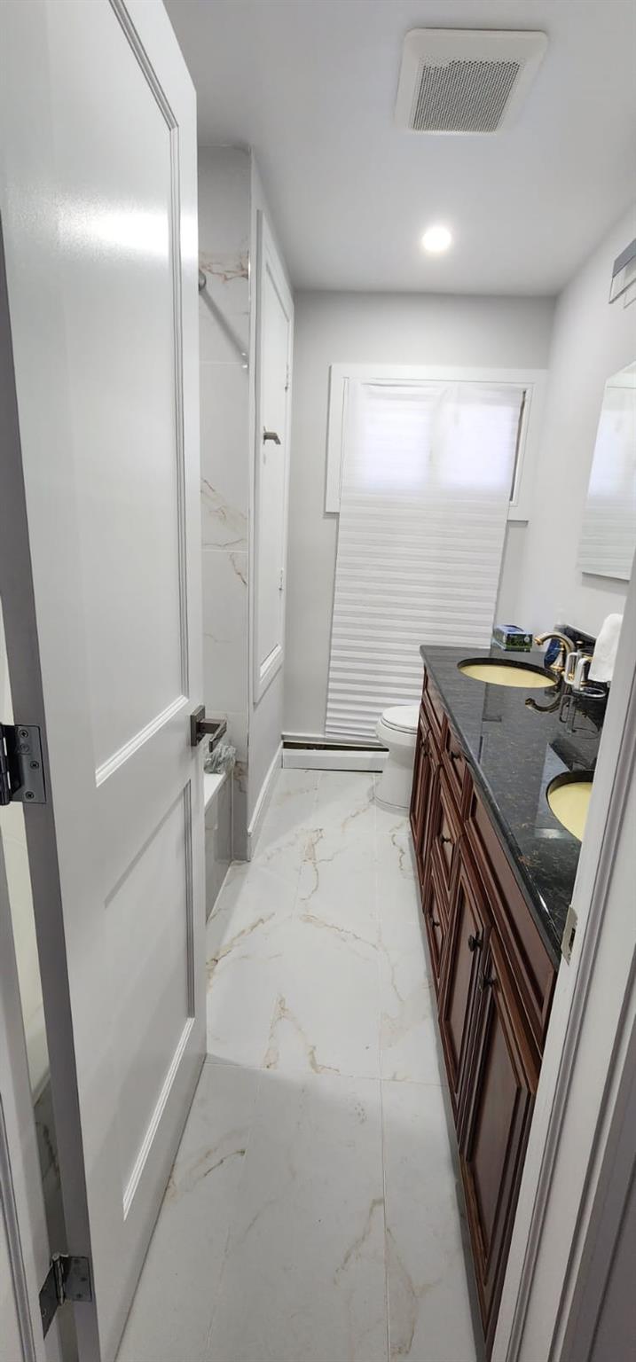 218 juniper Circle, Lawrence, NY 11559