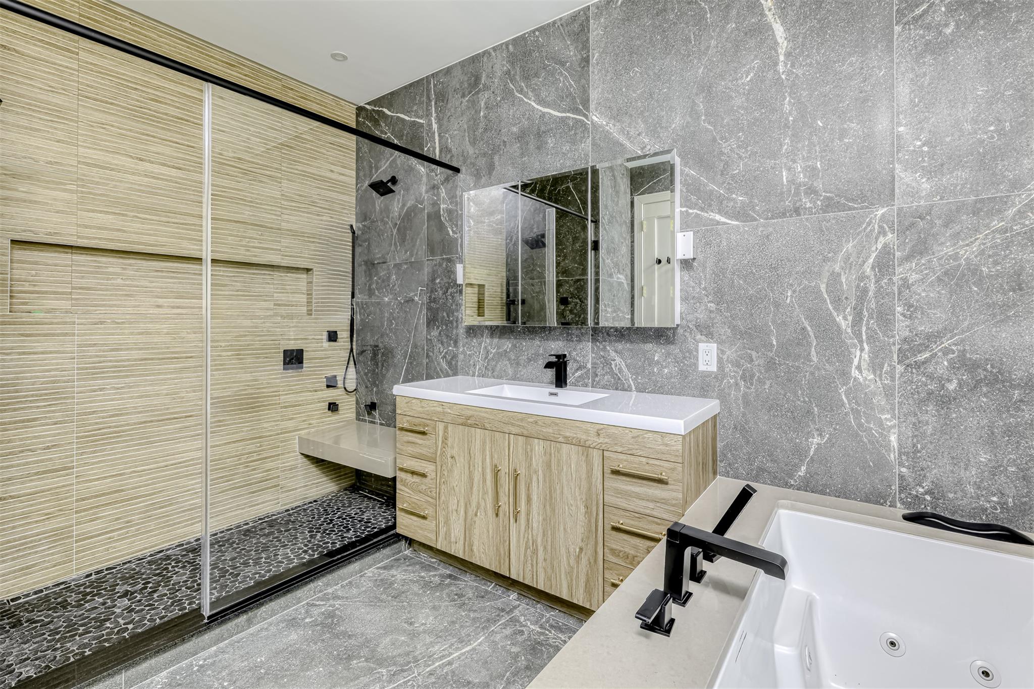 21 Dale Road, Monsey, NY 10952