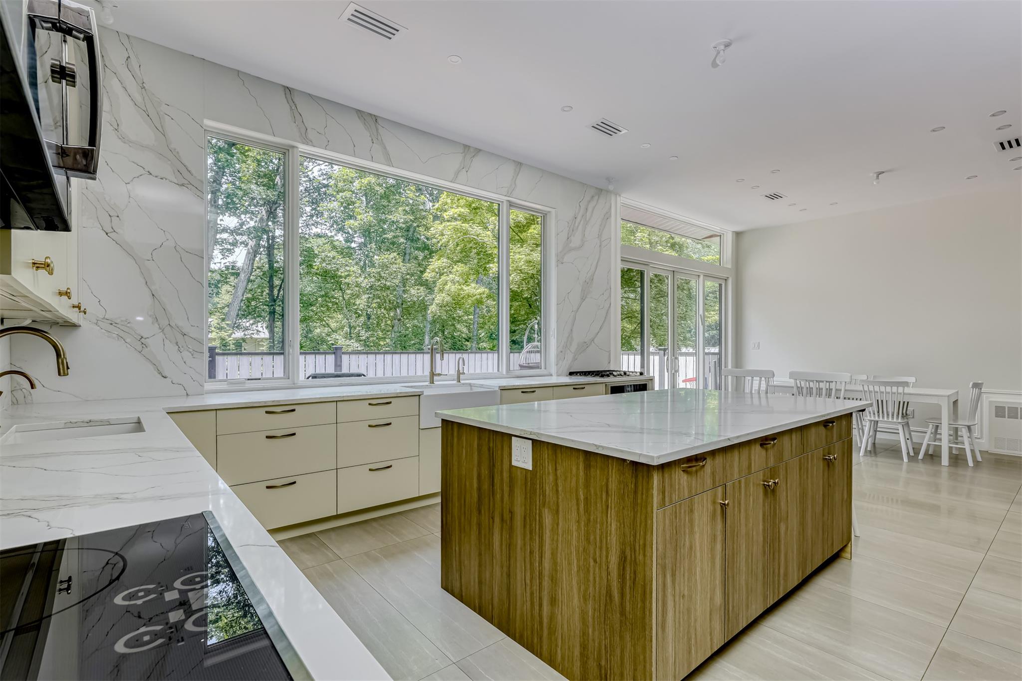 21 Dale Road, Monsey, NY 10952