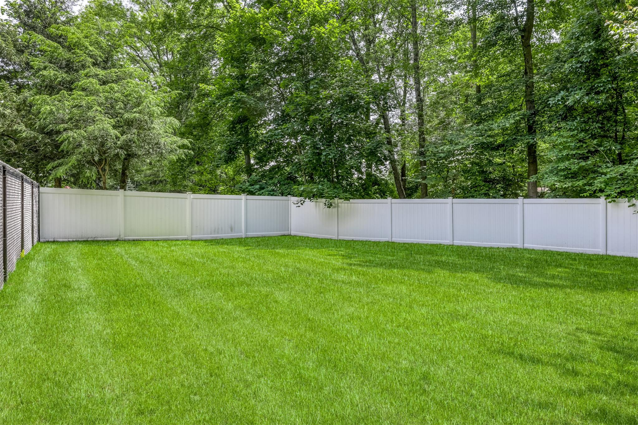 21 Dale Road, Monsey, NY 10952