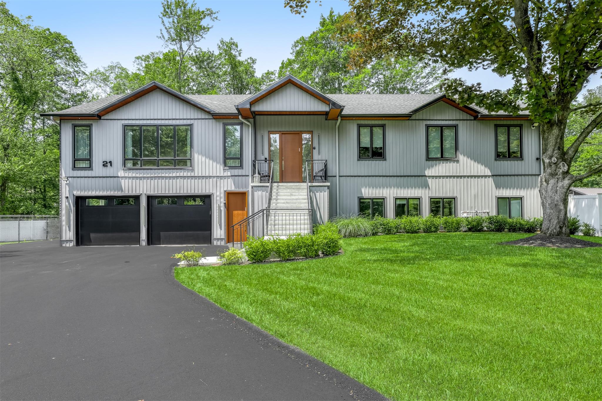 21 Dale Road, Monsey, NY 10952