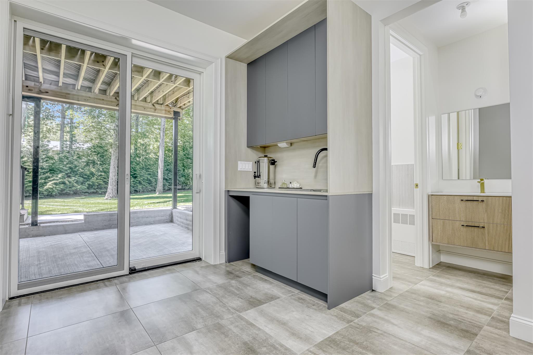 21 Dale Road, Monsey, NY 10952