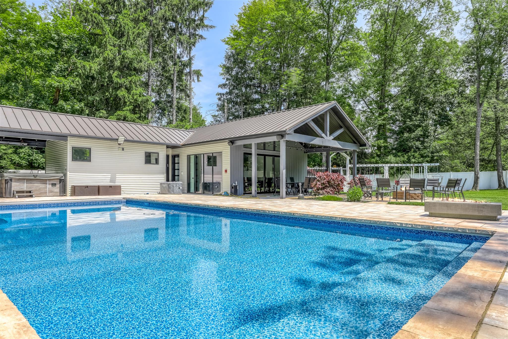 21 Dale Road, Monsey, NY 10952