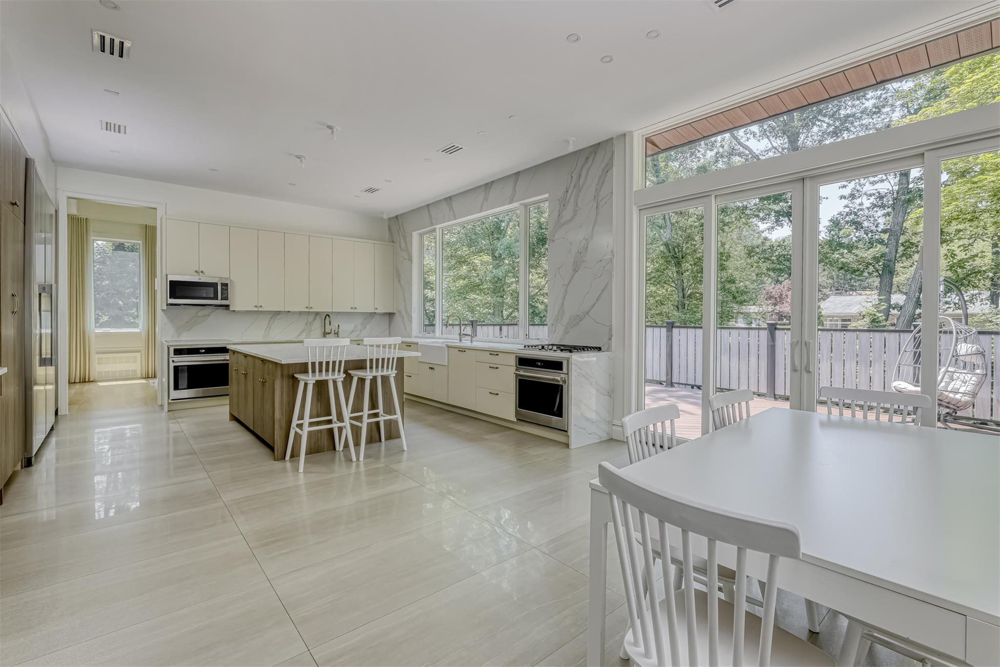 21 Dale Road, Monsey, NY 10952