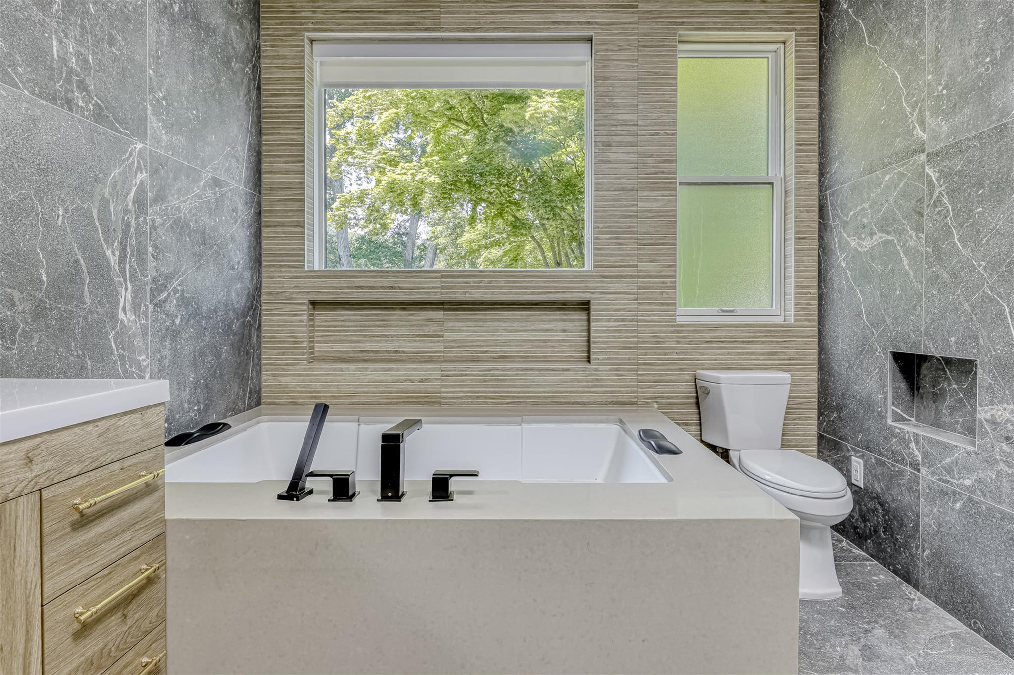 21 Dale Road, Monsey, NY 10952