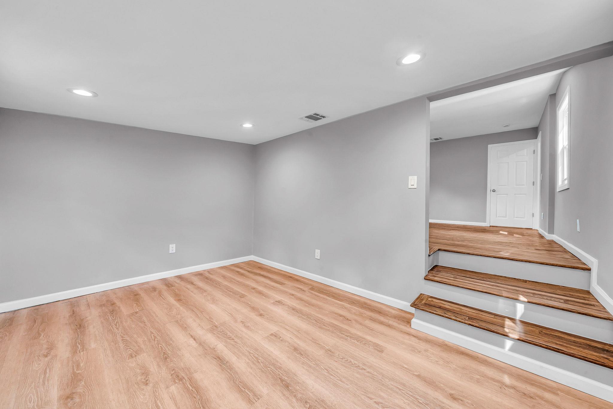 1090 Brookdale Avenue, Bay Shore, NY 11706