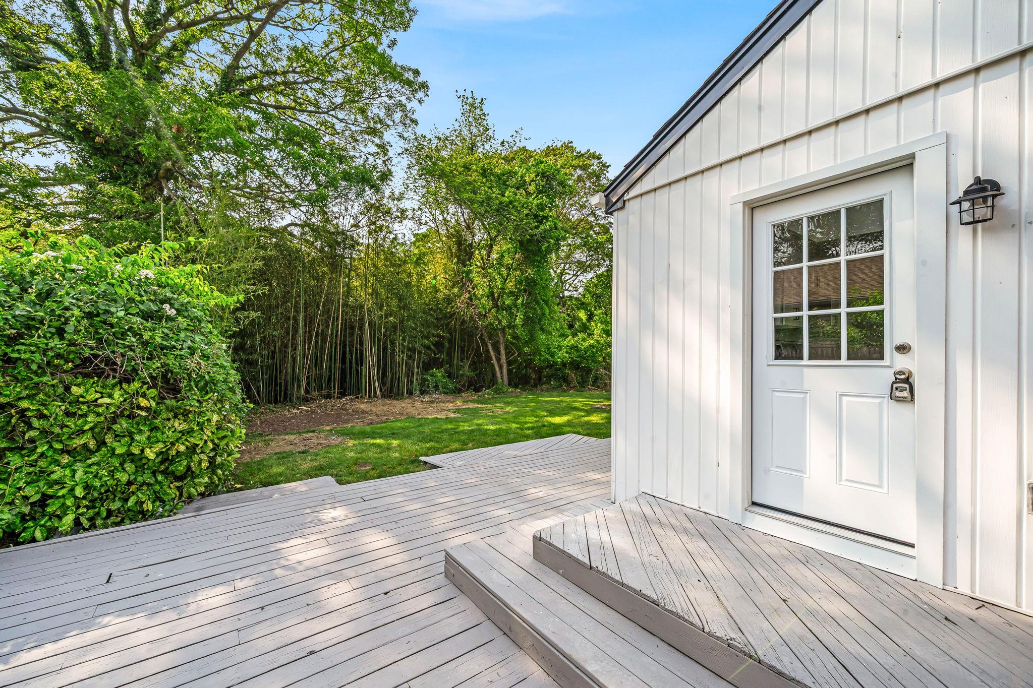 1090 Brookdale Avenue, Bay Shore, NY 11706