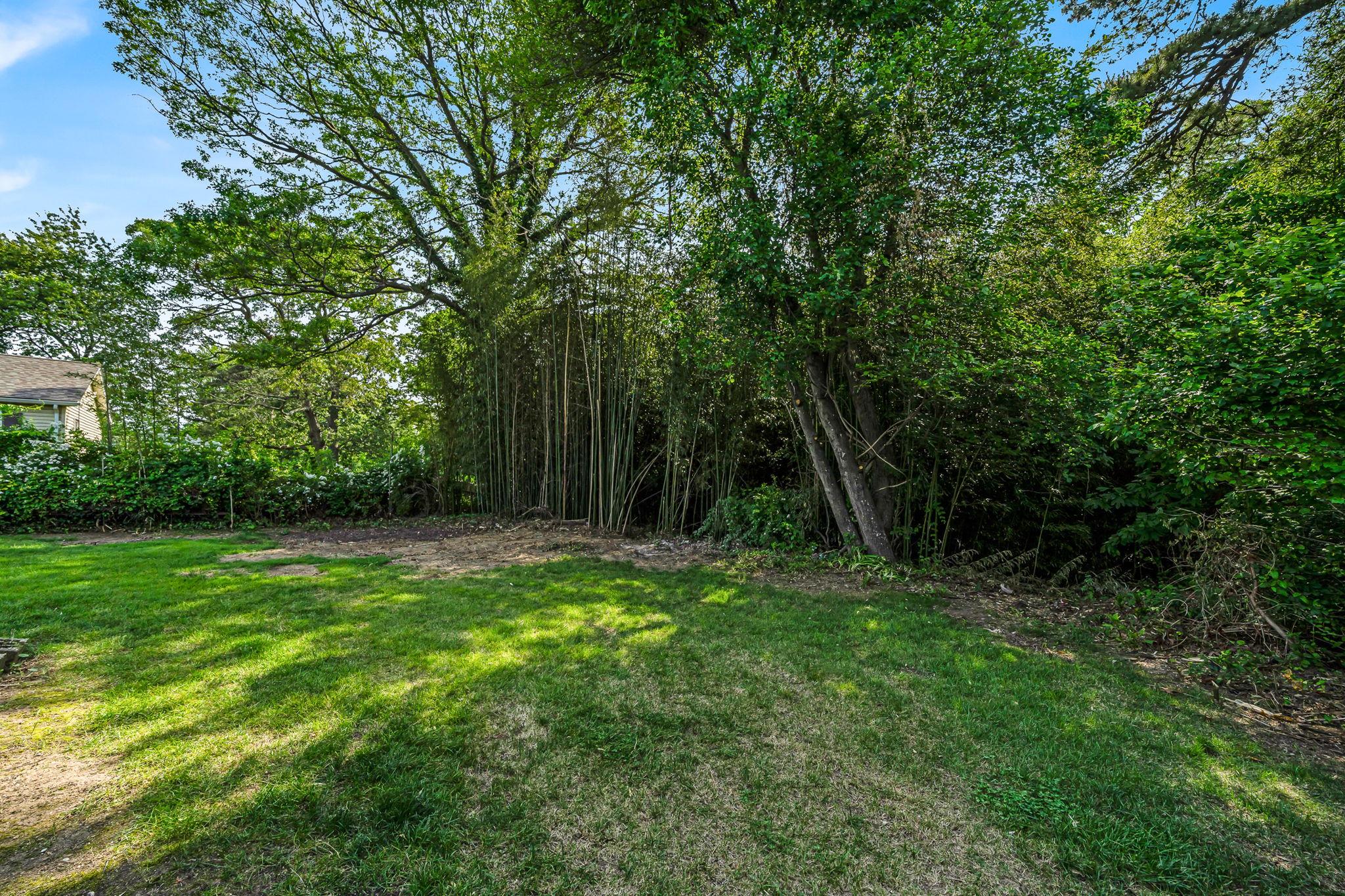 1090 Brookdale Avenue, Bay Shore, NY 11706