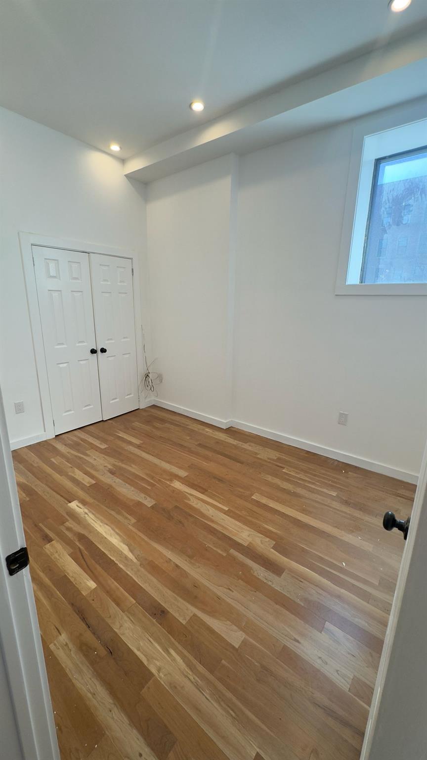 32 Radde Place, Brooklyn, NY 11233