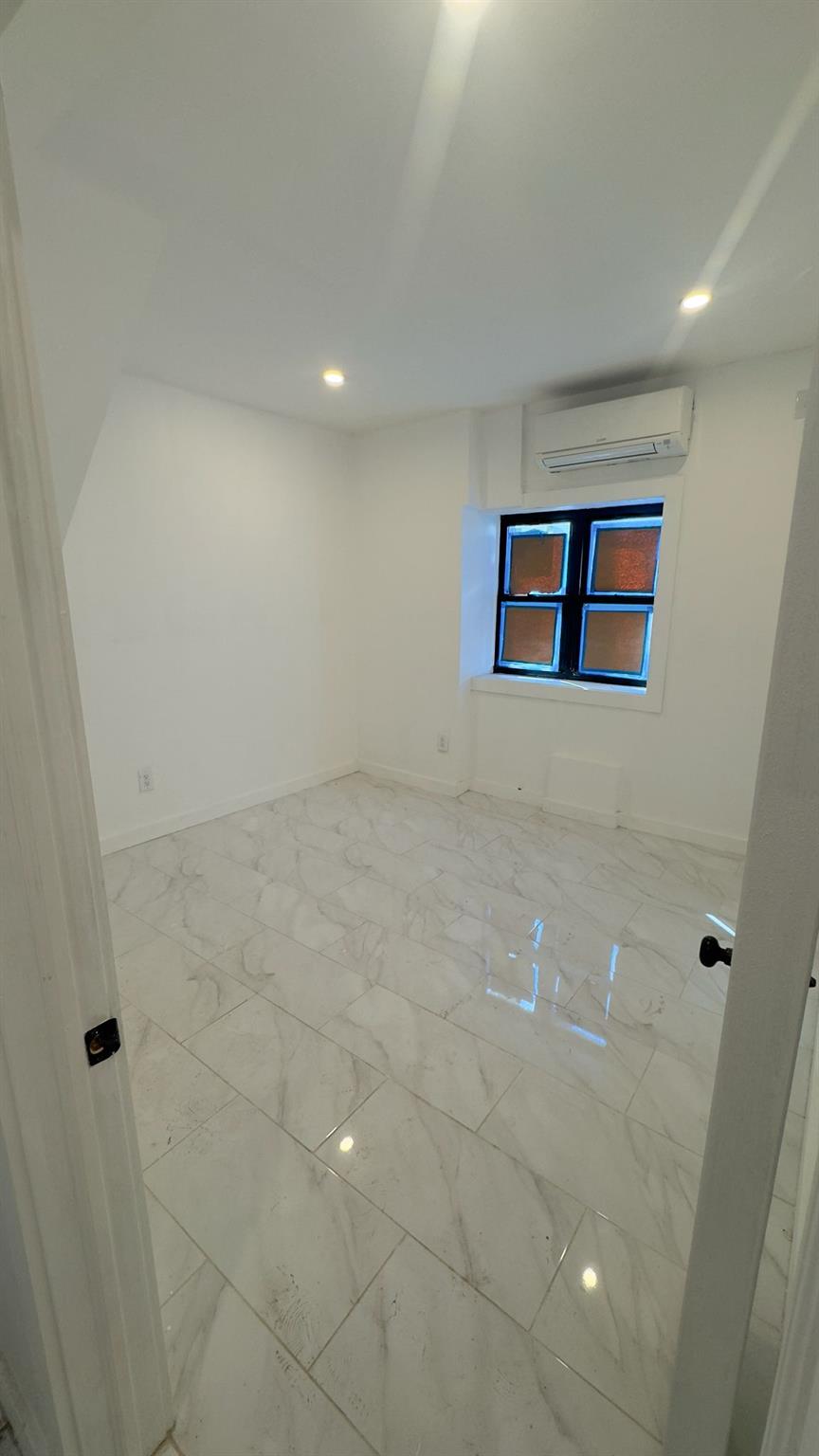 32 Radde Place, Brooklyn, NY 11233