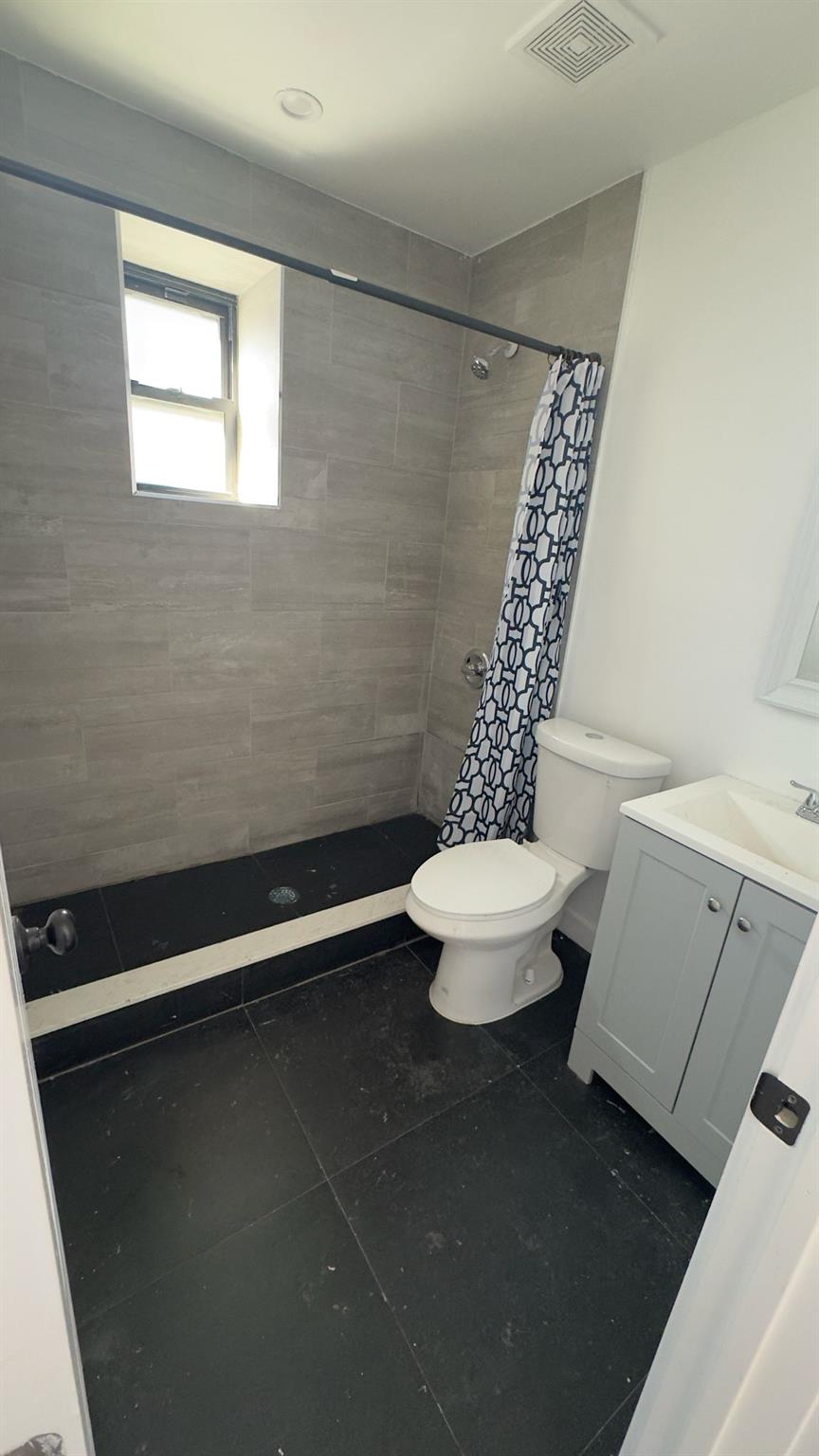 32 Radde Place, Brooklyn, NY 11233