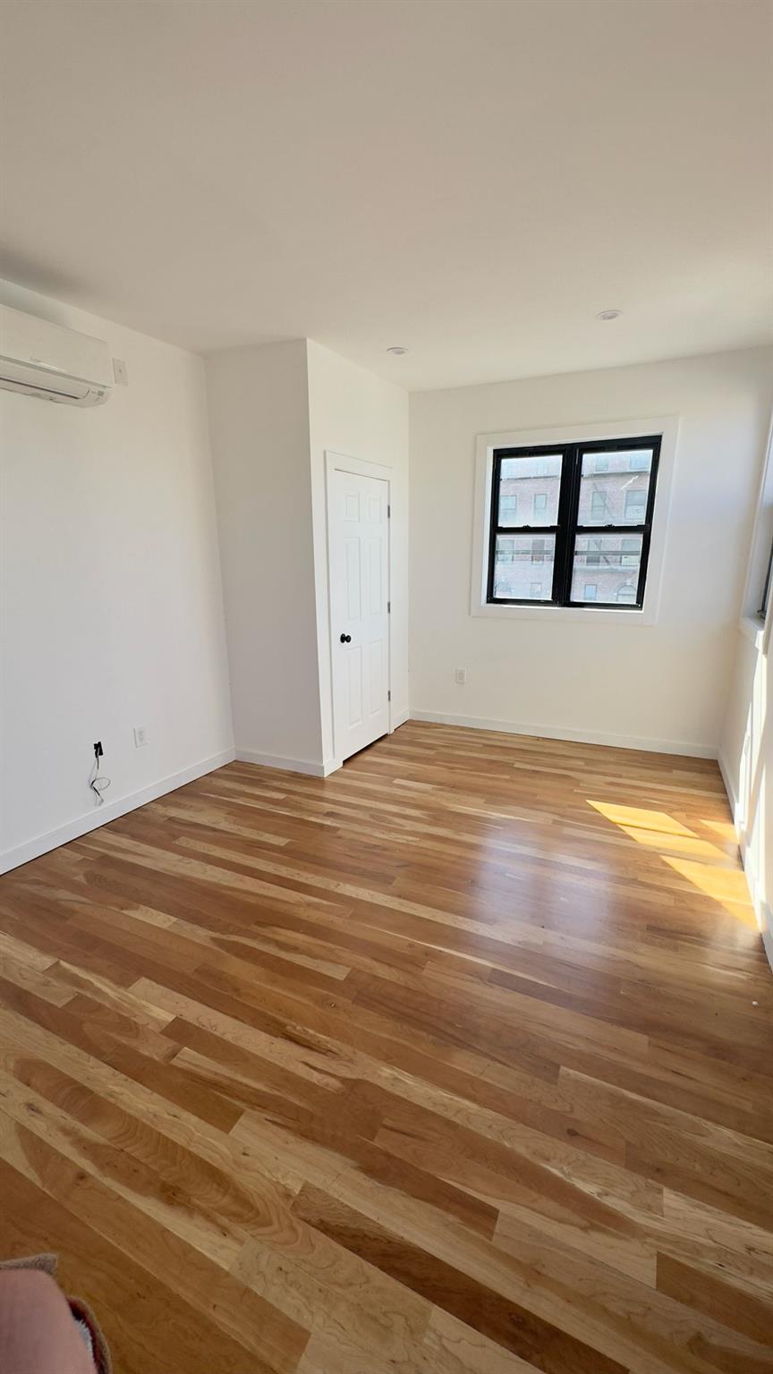 32 Radde Place, Brooklyn, NY 11233