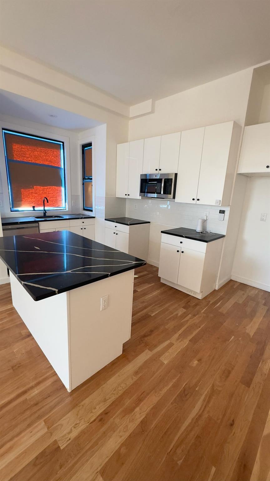 32 Radde Place, Brooklyn, NY 11233