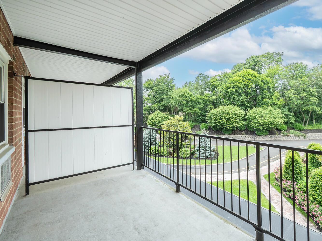 32 Pearsall Avenue # 3A, Glen Cove, NY 11542