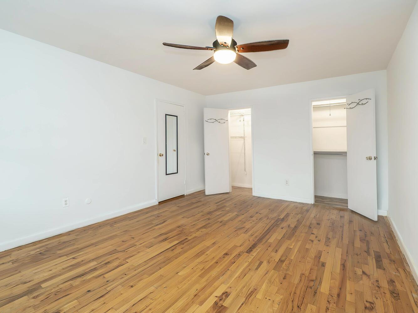 32 Pearsall Avenue # 3A, Glen Cove, NY 11542