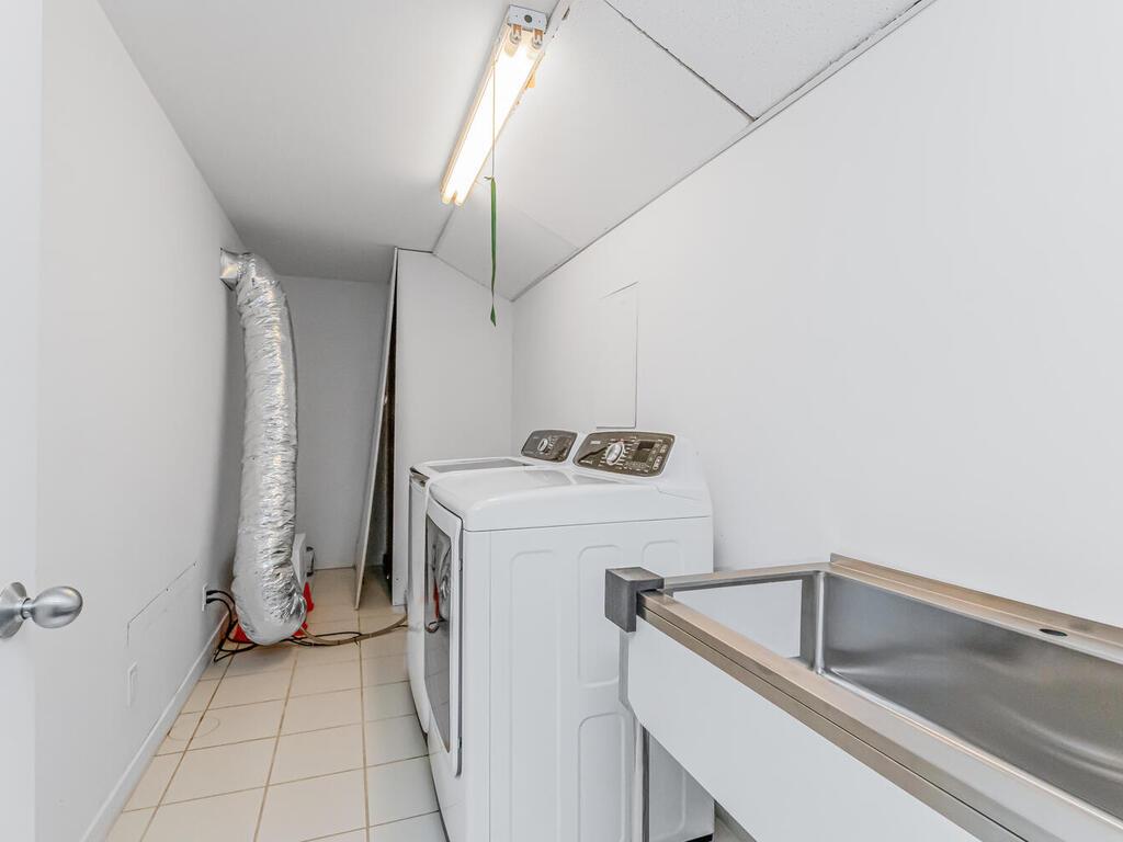 580 Hands Creek Road, East Hampton, NY 11937