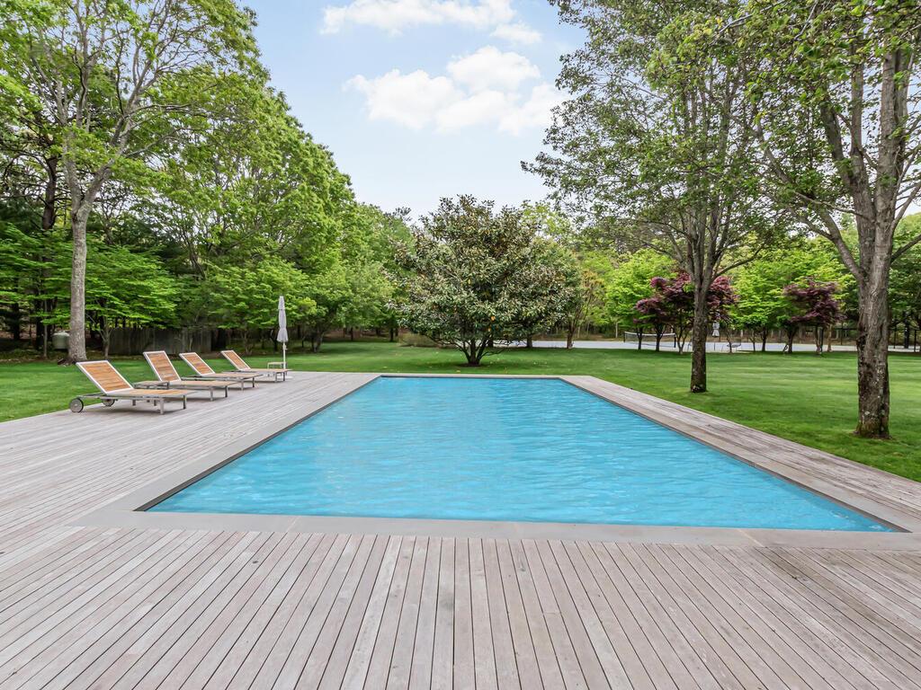 580 Hands Creek Road, East Hampton, NY 11937