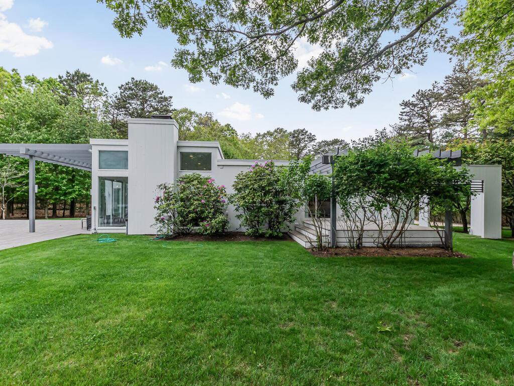 580 Hands Creek Road, East Hampton, NY 11937