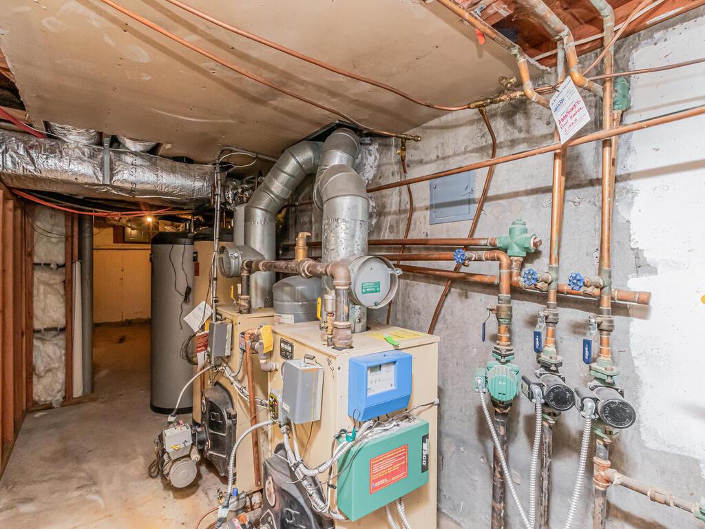 580 Hands Creek Road, East Hampton, NY 11937