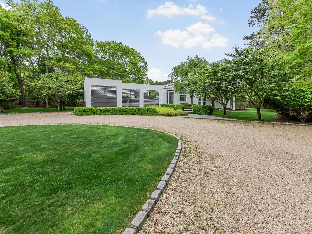 580 Hands Creek Road, East Hampton, NY 11937