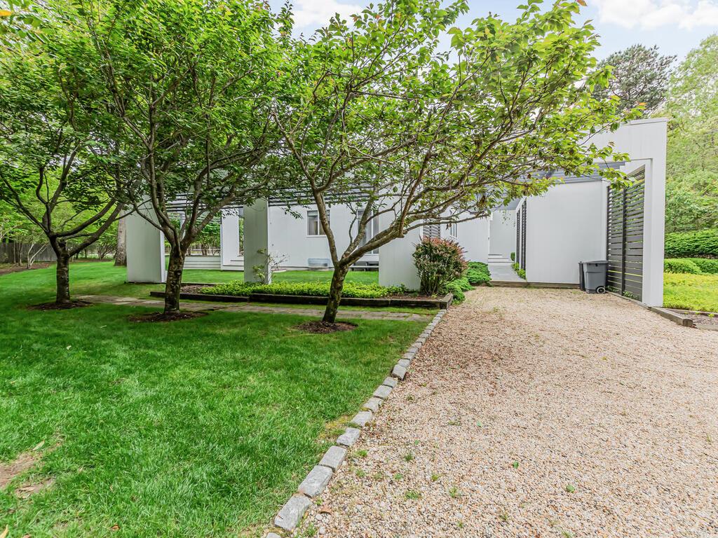 580 Hands Creek Road, East Hampton, NY 11937