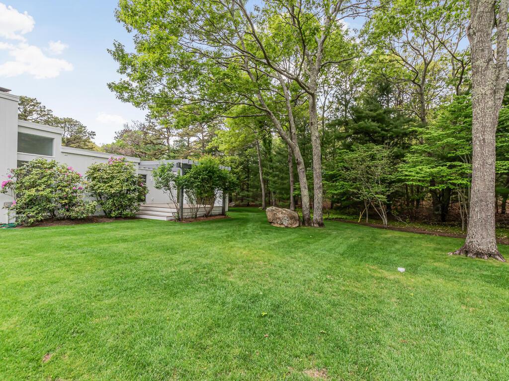 580 Hands Creek Road, East Hampton, NY 11937