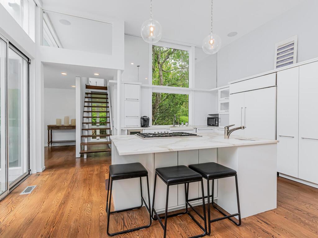 580 Hands Creek Road, East Hampton, NY 11937