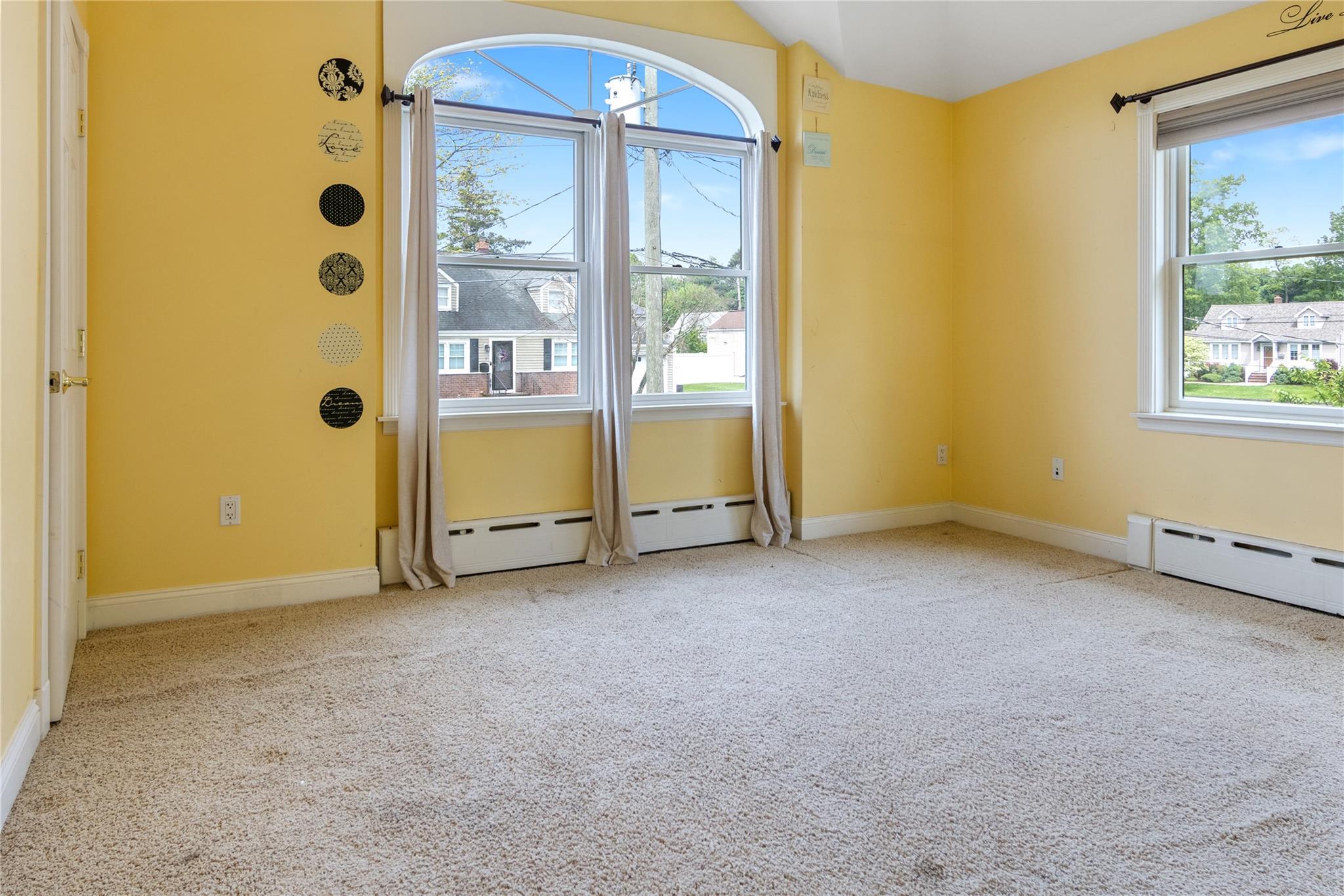 4 Brown Drive, Pearl River, NY 10965