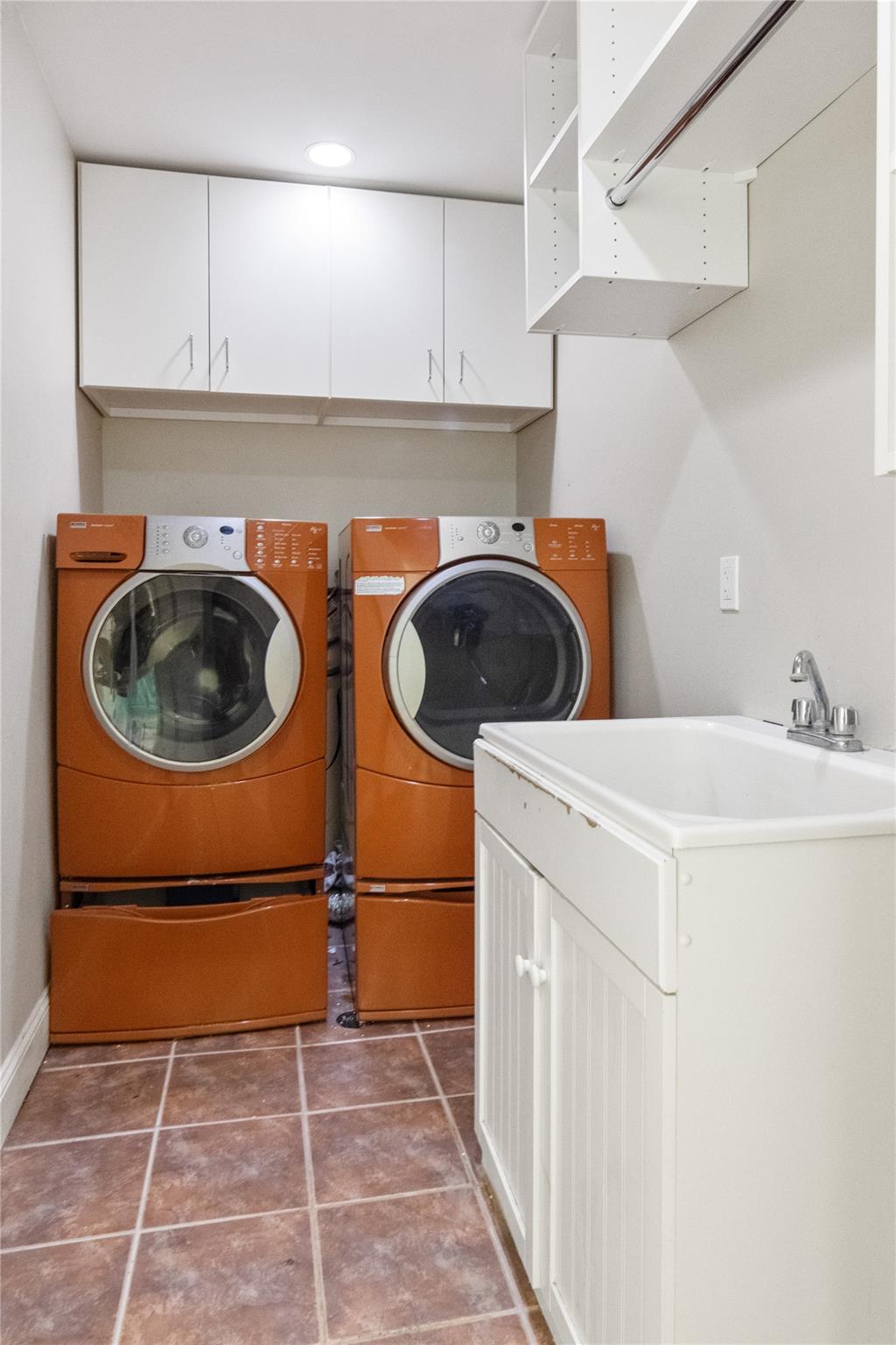 4 Brown Drive, Pearl River, NY 10965