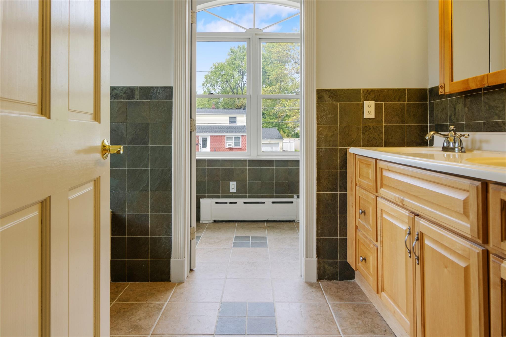 4 Brown Drive, Pearl River, NY 10965