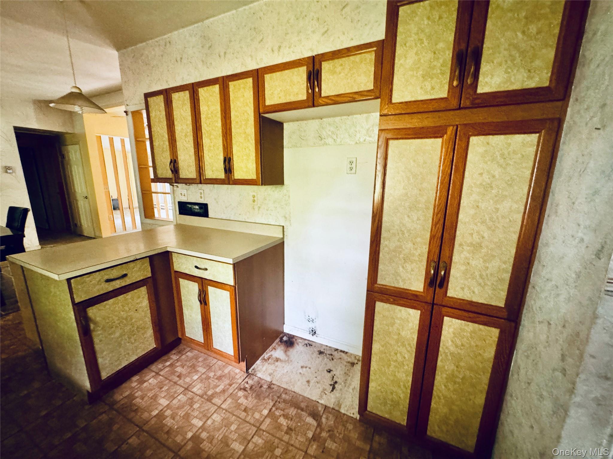 20 Shore Drive, Elizaville, NY 12523