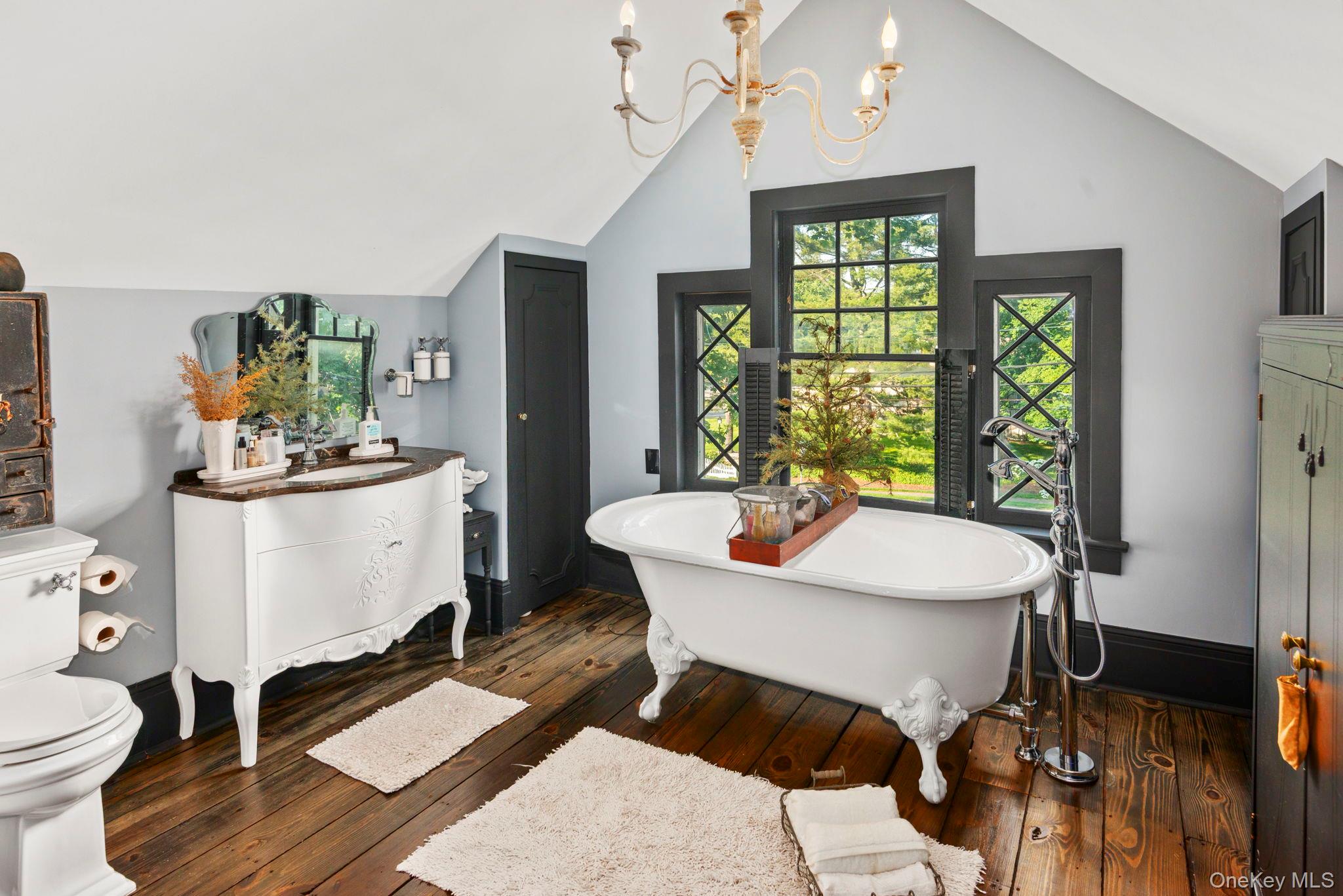 67 W Neck Road, Huntington, NY 11743