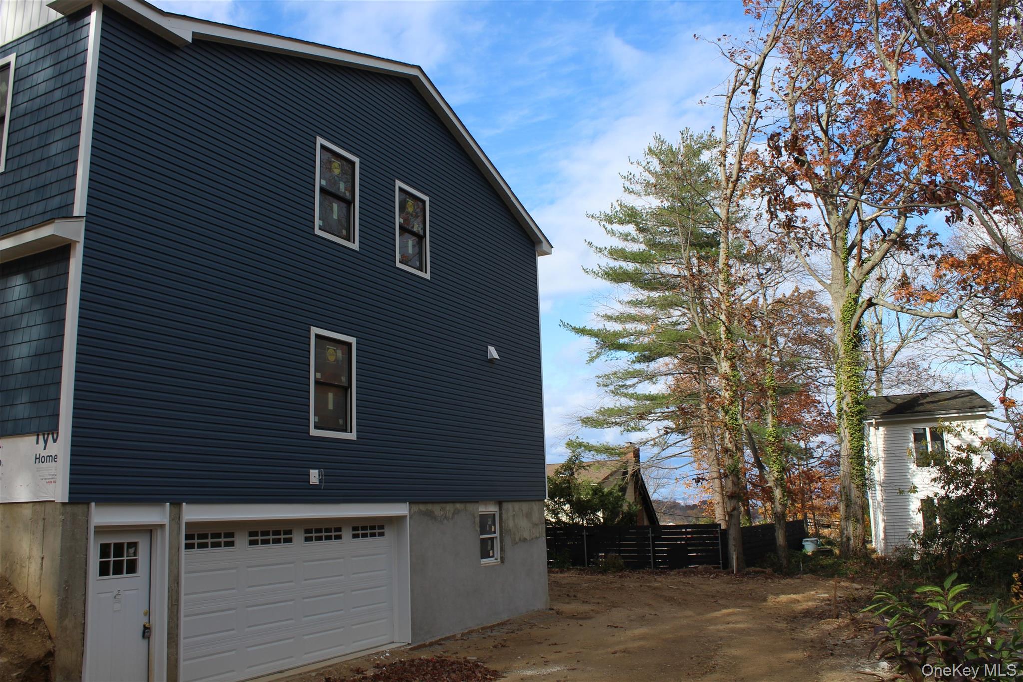 762 Connecticut View Drive, Mill Neck, NY 11771